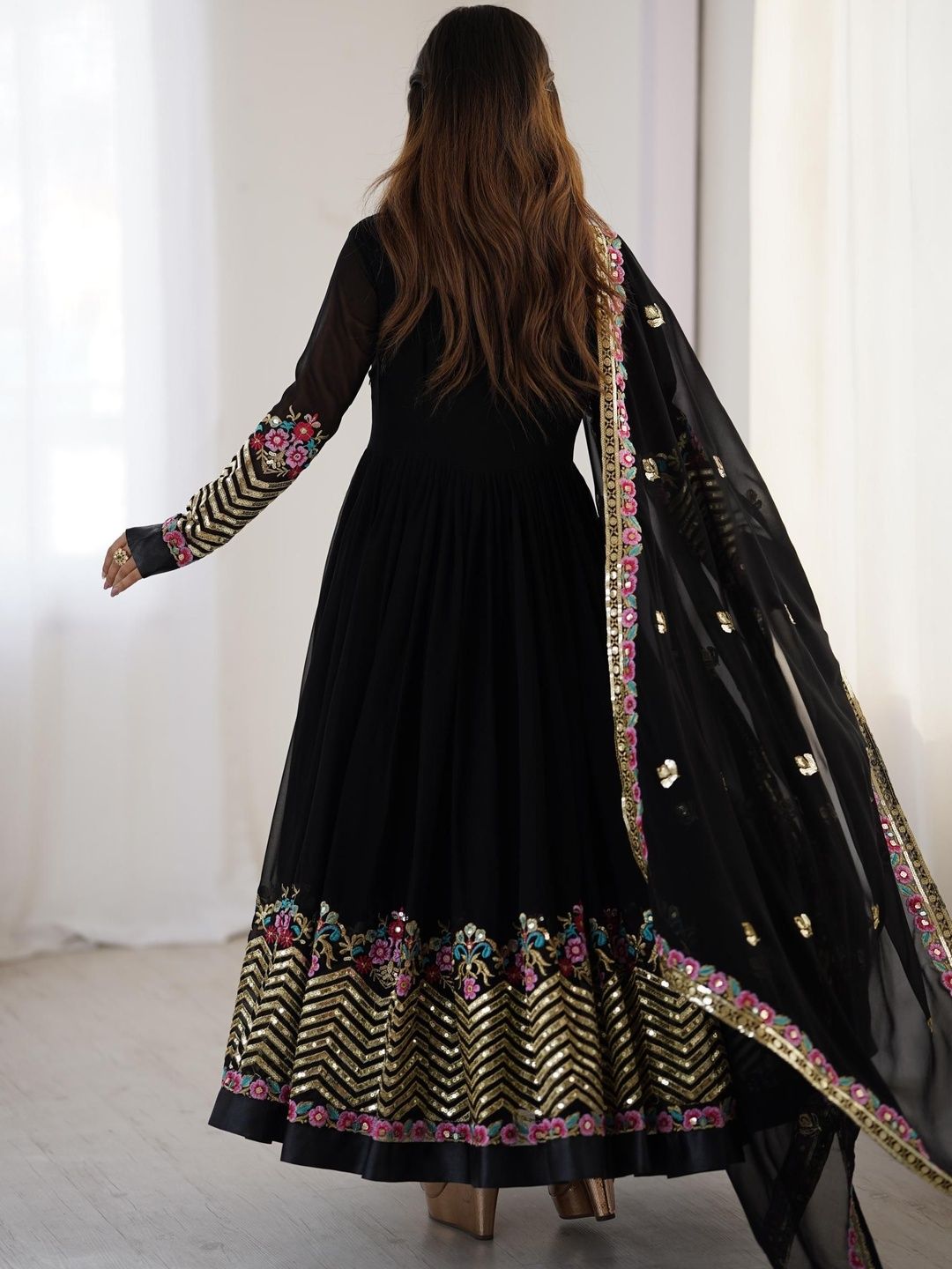 Long sleeved suhagan suit
