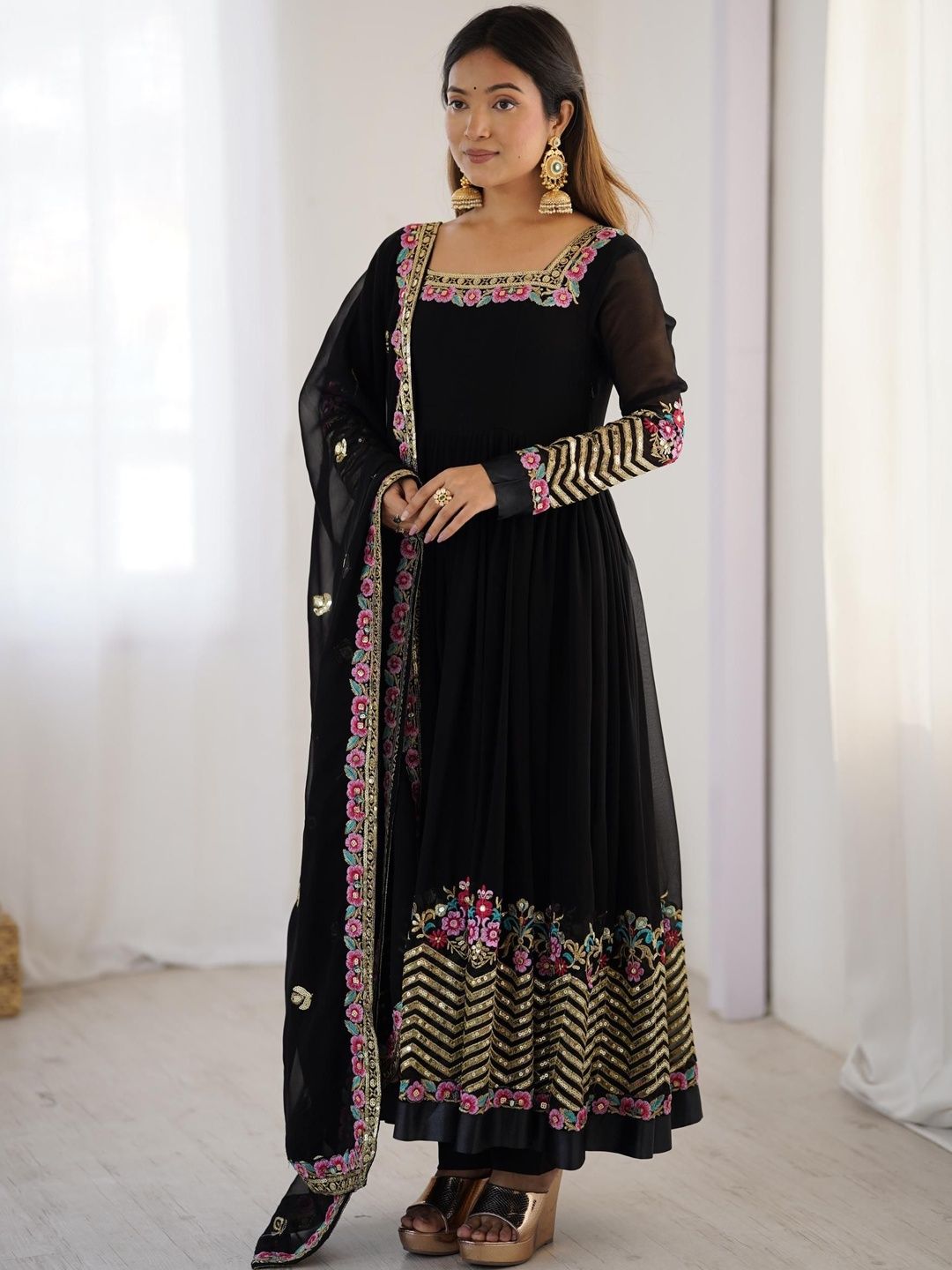 Long sleeved suhagan suit